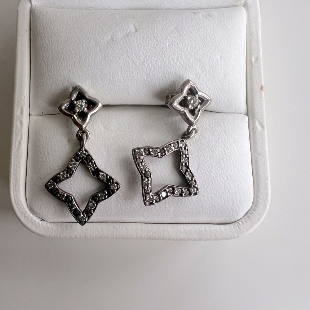 David Yurman quatrefoil drop diamond earrings